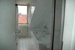 3 Zi.-Altbauwohnung mitten in Schwabing an der Münchner Freiheit – Hesseloher Straße  2, 80802 Münchner Freiheit, München – Vorschaubild 7