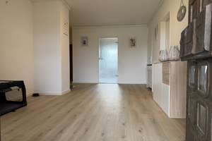 Walmdachbungalow mit zwei Wohneinheiten in zentraler Lage! – Die vollständige Adresse der Immobilie erhältst du vom Anbieter., 26556 Westerholt – Vorschaubild 4