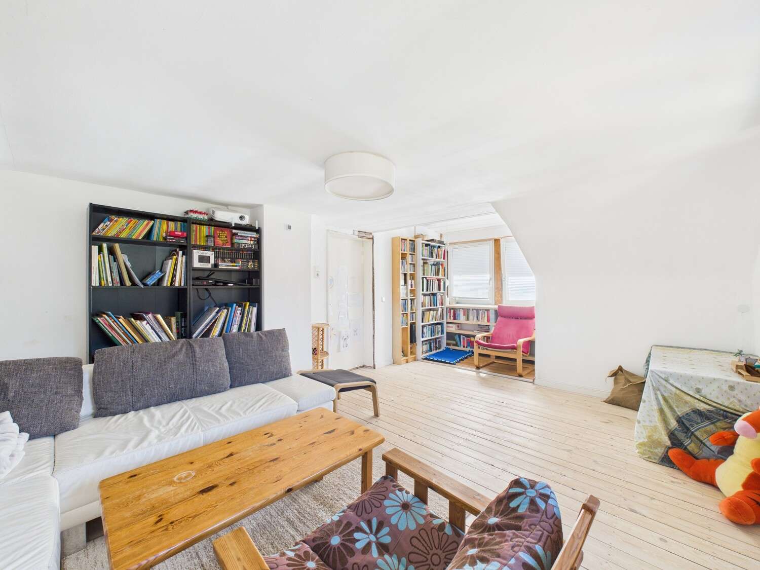 Immobilie in Georgensgmünd - Sanierungsbedürftiges Familienhaus im Herzen von Georgensgmünd – mit großem Garten und viel Potenzia - Bild 4