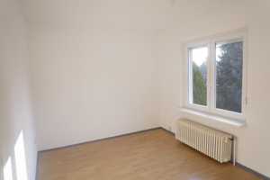 Gut geschnittenes Einfamilienhaus mit Sauna und Garage in ruhiger Lage sucht freundliche Bewohner – Schillerstraße 49, 12305 Berlin – Vorschaubild 15