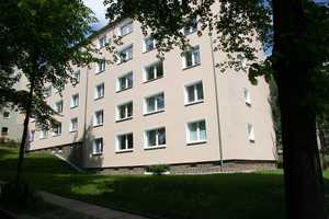 Kein bisschen langweilig! Sonnige Kaßbergwohnung frei... – Hoffmannstraße 24, 9112 Chemnitz – Vorschaubild 1