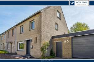 Reihenendhaus mit großem Grundstück, Pool und wohnmobilgeeigneter Doppelgarage