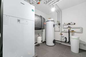 Property thumbnail 35