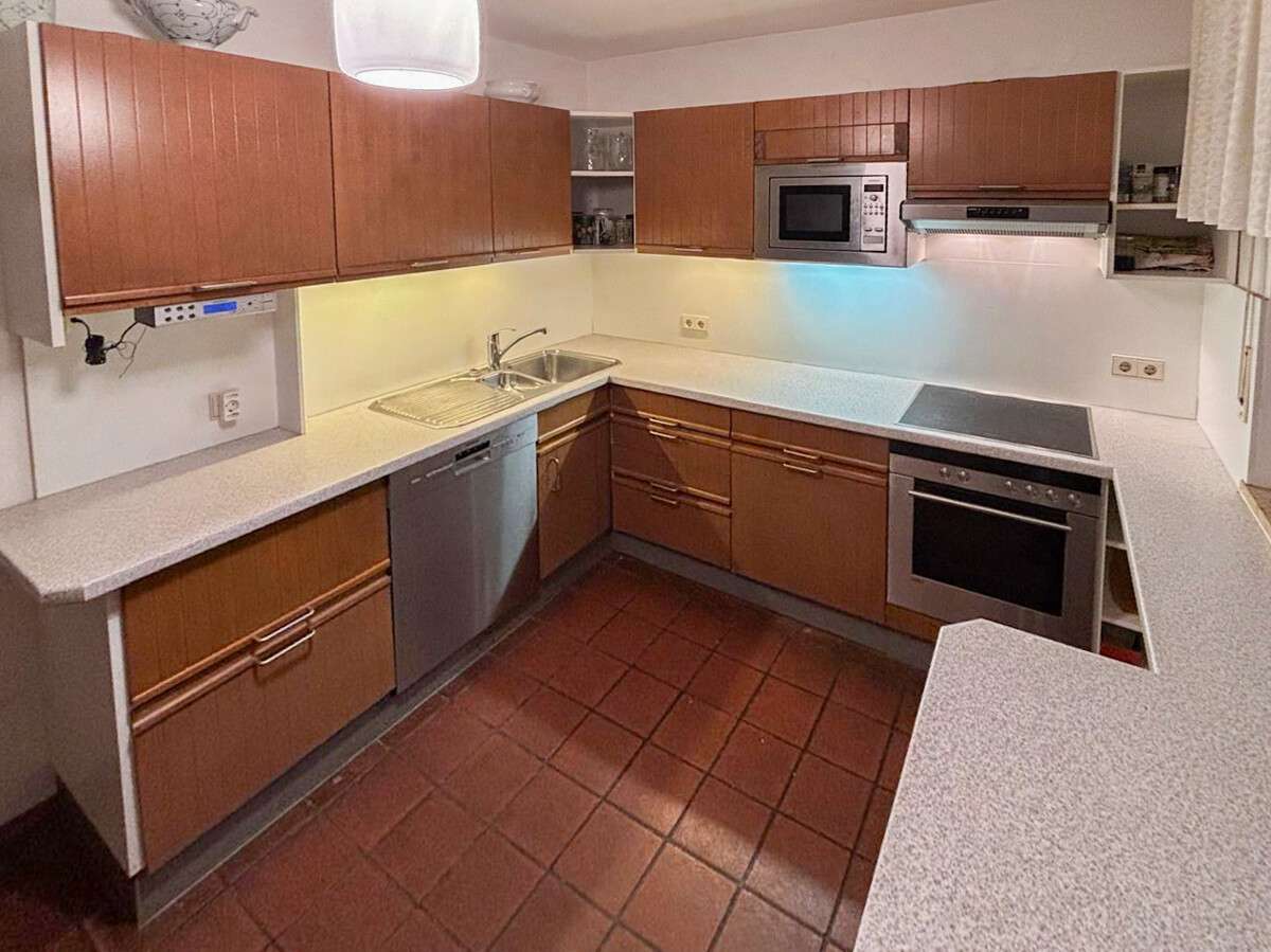 Immobilie in Wettstetten - Gepflegtes großzügig angelegtes Einfamilienhaus - Bild 2