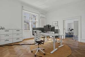 Außergewöhnliche Altbauwohnung mit mehr als 280 m² in der Karlsruher Weststadt – Die vollständige Adresse der Immobilie erhältst du vom Anbieter., 76133 Weststadt, Karlsruhe – Vorschaubild 9