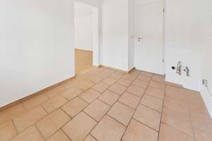 Mit Lift ins 4. OG - Balkon - Wanne + Dusche - Tiefgaragenstellplatz u.v.m. – Georg-Landgraf-Straße 21, 9112 Kaßberg, Chemnitz – Vorschaubild 17