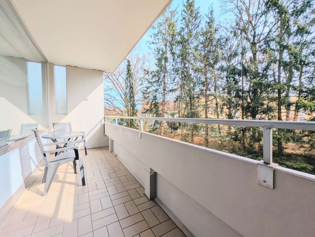 Immobilie in Fürstenfeldbruck - Modernes Wohnglück in FFB: Frisch renoviertes Apartment mit Süd-Balkon - Bild 3