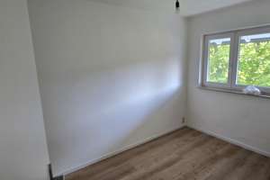 4-Zimmer-Maisonettewohnung mit Balkon in Stuttgart Bad Cannstatt  – Die vollständige Adresse der Immobilie erhältst du vom Anbieter., 70374 Schmidener Vorstadt, Stuttgart – Vorschaubild 3