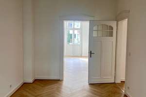 4-Zimmer-Wohnung, Zweitbezug nach Sanierung, wunderschöner Altbau, großzügige Terrasse in Flingern – 40235 Flingern Nord, Düsseldorf – Vorschaubild 7