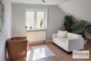 Stadtnah in Eisingen: bezugsfreie Maisonettewohnung mit Studio, Balkon, Gartenanteil & Carport! – Merowingerstraße 29, 97249 Eisingen – Vorschaubild 2