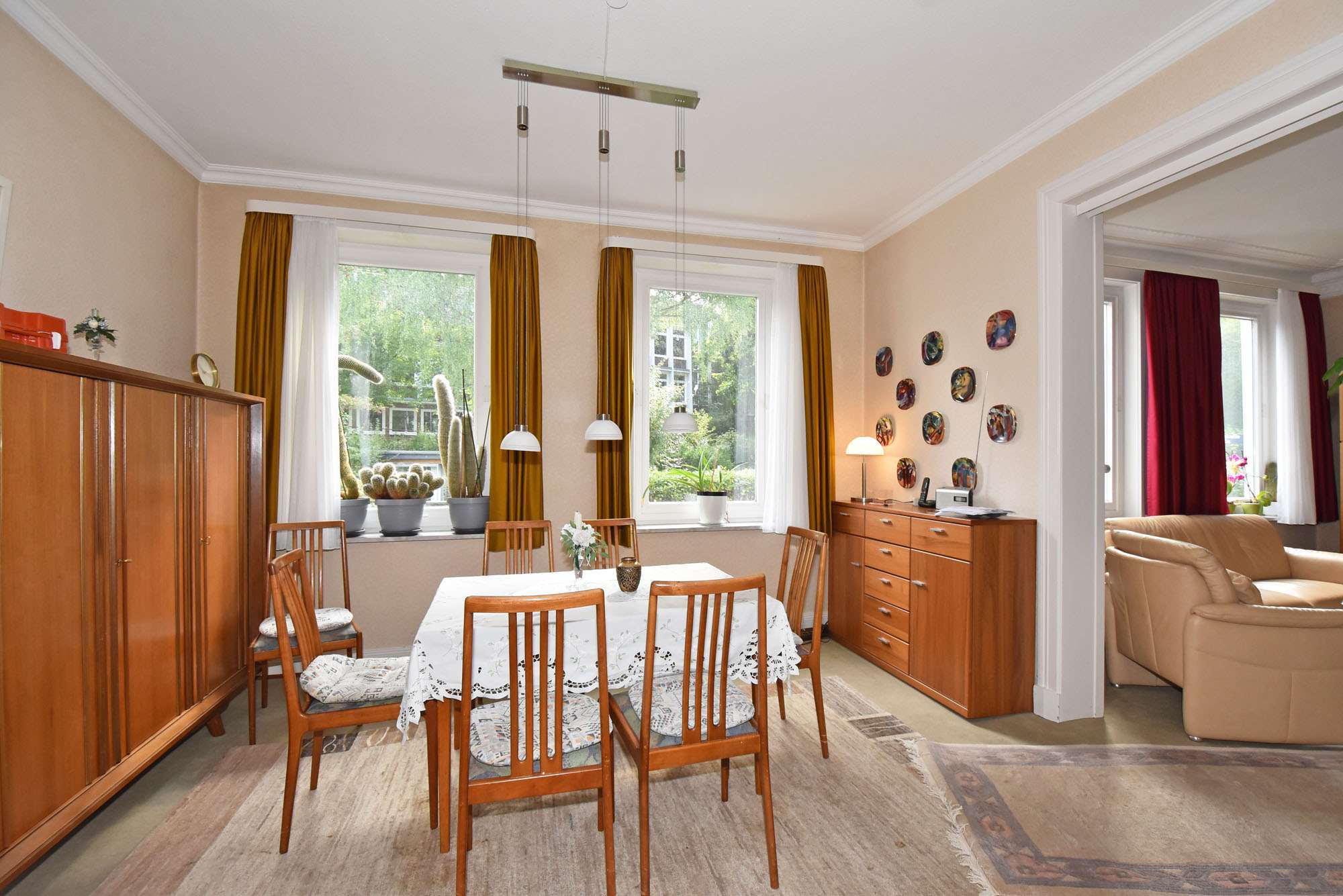 Verwunschenes Kleinod in allerbester Lage: Sanierungsbedürftige Villa im Kleinformat im Villengebiet, Hamburg – Bild 3