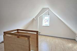 Familien aufgepasst!! Wir haben Ihr neues Zuhause!! – Die vollständige Adresse der Immobilie erhältst du vom Anbieter., 72764 Reutlingen-Mitte, Reutlingen – Vorschaubild 17