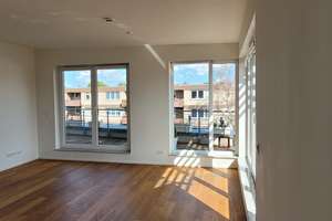 Penthouse-Flair in Düsseldorf: Helle 2-Zimmer-Wohnung mit Balkon