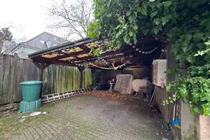 Solides Mehrfamilienhaus mit 4 Wohnungen, Hof und Nebengebäude in Solingen-Höhscheid. – Die vollständige Adresse der Immobilie erhältst du vom Anbieter., 42657 Burg/Höhscheid, Solingen – Vorschaubild 5