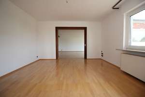 TERMINE AUSGEBUCHT! Schönes, geräumiges EFH mit schönem Garten in ruhiger Lage! – Taunusstraße 10, 61200 Wölfersheim – Vorschaubild 12