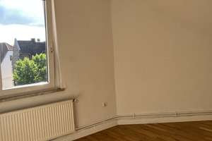 Wohnen mit Charakter: 3-Zimmer-Dachgeschosswohnung in Braunschweig – Kastanienallee 46a, 38104 Östliches Ringgebiet, Braunschweig – Vorschaubild 5