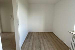 3-Zimmerwohnung im Ärztehaus mit Terrasse und einem Ausblick über die Stadt – Südwall 2-4, 47798 Stadtmitte, Krefeld – Vorschaubild 3