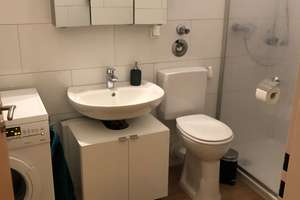 Freundliche, gepflegte 2-Zimmer-Wohnung mit Loggia und Einbauküche – Hohensandweg XX, 40591 Wersten, Düsseldorf – Vorschaubild 6