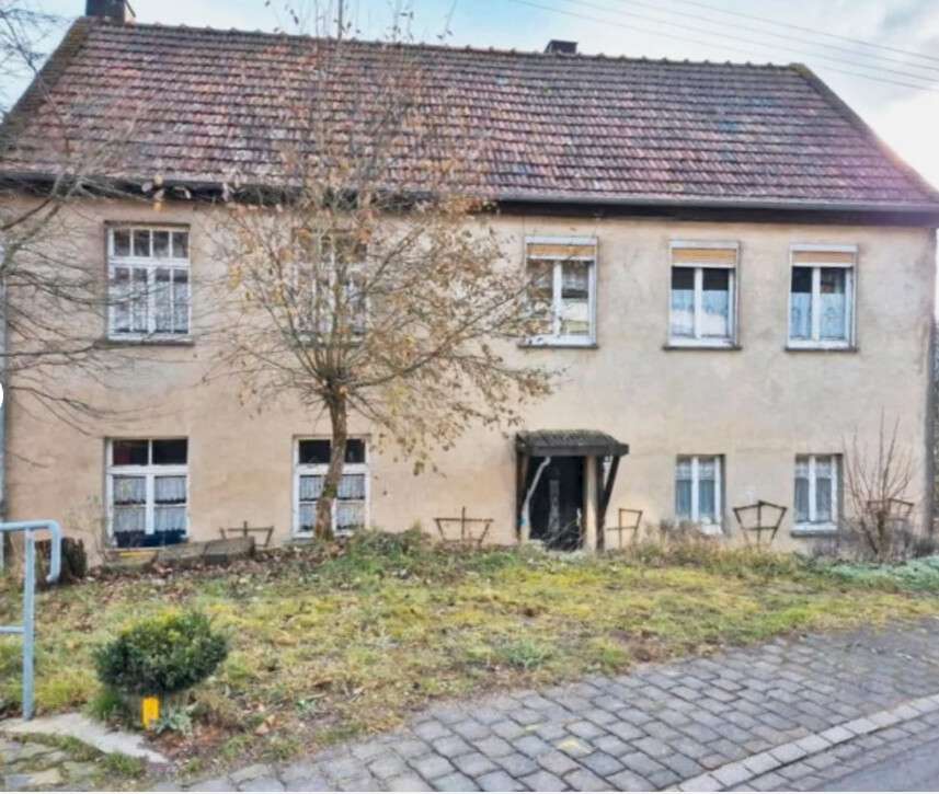 Großzügiges EFH mit Ausbaupotenzial & Garten in ruhiger Lage von Heimbach, Birkenfeld Kreis – Bild 1
