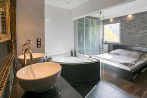 Komplett sanierte 2-Zimmer-Wohnung mit Balkon und Einbauküche – Seegershof 3, 30163 List, Hannover – Vorschaubild 10
