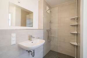 Attraktive 2-Zimmer-Wohnung mit spektakulärer Aussicht – Die vollständige Adresse der Immobilie erhältst du vom Anbieter., 93051 Großprüfening-Dechbetten-Königswiesen, Regensburg – Vorschaubild 10
