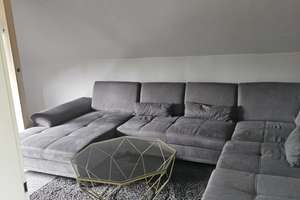 Helle 3- Zimmer Dachgeschosswohnung
650 € - 86 m² - 3.0 Zi. – Die vollständige Adresse der Immobilie erhältst du vom Anbieter., 53501 Grafschaft – Vorschaubild 13