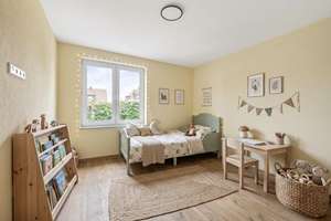 Exklusives 7-Zi.-Haus (195m²) mit eigener Sauna, Garage & Terrasse – Die vollständige Adresse der Immobilie erhältst du vom Anbieter., 74081 Sontheim, Heilbronn – Vorschaubild 11