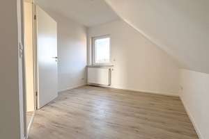 Einziehen & genießen: Modernisiertes Zweifamilienhaus mit Photovoltaikanlage, Garage und Terrasse – Die vollständige Adresse der Immobilie erhältst du vom Anbieter., 56422 Wirges – Vorschaubild 11