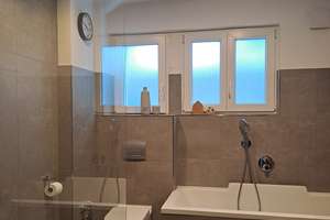 Stuttgart-Uhlbach, 4-Zimmer-Wohnung mit großem Garten – Die vollständige Adresse der Immobilie erhältst du vom Anbieter., 70329 Uhlbach, Stuttgart – Vorschaubild 9