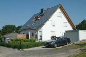 Ruhig gelegenes Einfamilienhaus mit sehr viel Platz und kleiner ELW! EBK Garage – Die vollständige Adresse der Immobilie erhältst du vom Anbieter., 61239 Ober-Mörlen – Vorschaubild 2