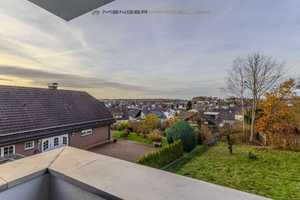 Design trifft Lebensqualität: Premium-Haus mit Pool und umfangreicher Ausstattung – Oberbergischer Kreis – Vorschaubild 47