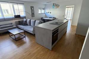 Stilvolle, möbelierte 2-Zimmer-Erdgeschosswohnung mit geh. Innenausstattung mit EBK – Kiesstraße 17, 64283 Mitte, Darmstadt – Vorschaubild 3