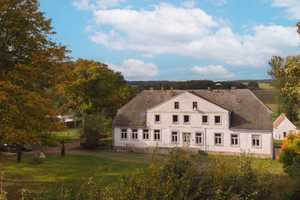 Weitläufiges Gutshaus mit historischem Charme, ELW uvm. für viele Nutzungsideen – Mecklenburg-Strelitz (Kreis) – Vorschaubild 1