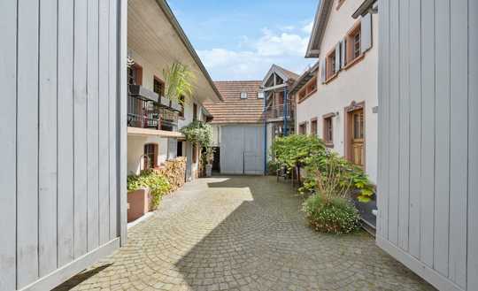 Provisionsfrei - Einzigartiges, historisches Anwesen mit bildschönem, toskanischem Garten
