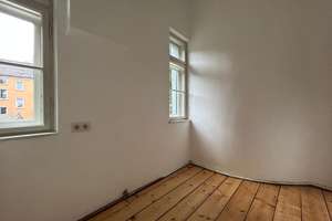 Exklusive, lichtdurchflutete 4-Zimmer-Altbauwohnung mit Parkett & hohen Decken im Bismarckviertel – Die vollständige Adresse der Immobilie erhältst du vom Anbieter., 86159 Bahnhofs-, Bismarckviertel, Augsburg – Vorschaubild 8