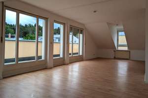 PROVISIONSFREI --  3-Zimmer Penthouse in Oberfürberg
