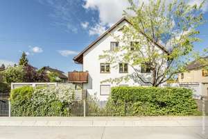 Ca. 91 m² Wohn-/Nutzfläche: Bezugsfreie Dachgeschosswohnung mit offener Galerie und Südloggia – Die vollständige Adresse der Immobilie erhältst du vom Anbieter., 80993 Alt-Moosach, München – Vorschaubild 3