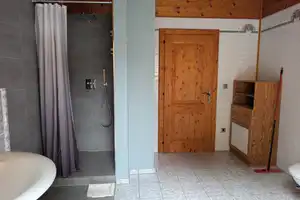 Idyllisches Einfamilienhaus mit Garten und Sauna – Frankfurt am Main – Vorschaubild 18