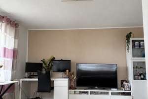 Helle 2-Zimmer-Wohnung mit Balkon, Einbauküche und zwei Stellplätzen – 71126 Gäufelden – Vorschaubild 5