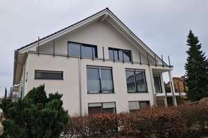 PB Blumenviertel: helle moderne 4-Zimmer-Wohnung in ruhiger Wohnlage