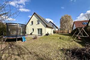 Modernes Einfamilienhaus mit großem Garten und viel Platz für den Alltag – Die vollständige Adresse der Immobilie erhältst du vom Anbieter., 13158 Wilhelmsruh, Berlin – Vorschaubild 13