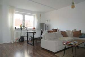 Kiel Wellingdorf 3 Zimmer Wohnung 75,35 m² Wfl., Nähe der Fachhochschule, WG geeignet, Fernwärme Neu