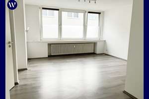 Modernes 1-Zimmer-Apartment, renoviert, offener Kochbereich, Schlafnische, Wandschrank,Tageslichtbad