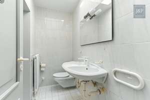 Wohnen in Top-Lage von Goldbach mit großem Grundstück! – Besonderes Wohnerlebnis im Architektenhaus – Die vollständige Adresse der Immobilie erhältst du vom Anbieter., 63773 Goldbach – Vorschaubild 19