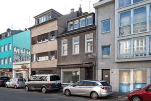 Leerstehendes Mehrfamilienhaus zur Revitalisierung