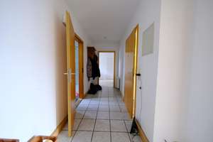 Wohnhaus mit kleinem Garten in beliebter Lage – Die vollständige Adresse der Immobilie erhältst du vom Anbieter., 42657 Burg/Höhscheid, Solingen – Vorschaubild 12