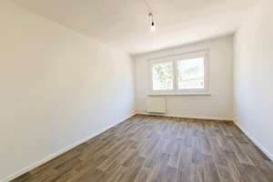 Sonniger Balkon trifft Wannenbad – 2 Zimmer in der 1. Etage – Am kleinen Feld 46, 4205 Grünau-Nord, Leipzig – Vorschaubild 5