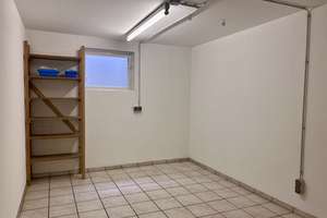 Sonnendurchflutete Erdgeschosswohnung mit großem Garten in Bestlage von Bergen – Die vollständige Adresse der Immobilie erhältst du vom Anbieter., 83346 Bergen – Vorschaubild 17