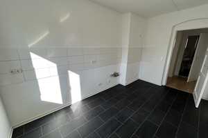 Genau das Richtige! Renovierte 2-Zimmer-Wohnung! – Elisenstraße 11, 39122 Magdeburg – Vorschaubild 2