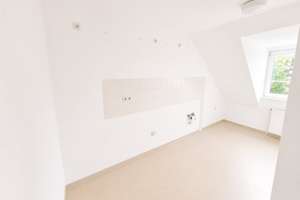 Wohnen mit Charakter: Geräumige 4-Zimmer-Wohnung in Bremen-Grohn – Johanneskamp 4, 28759 Grohn, Bremen – Vorschaubild 6